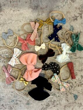 Lot of baby headbands with bows
